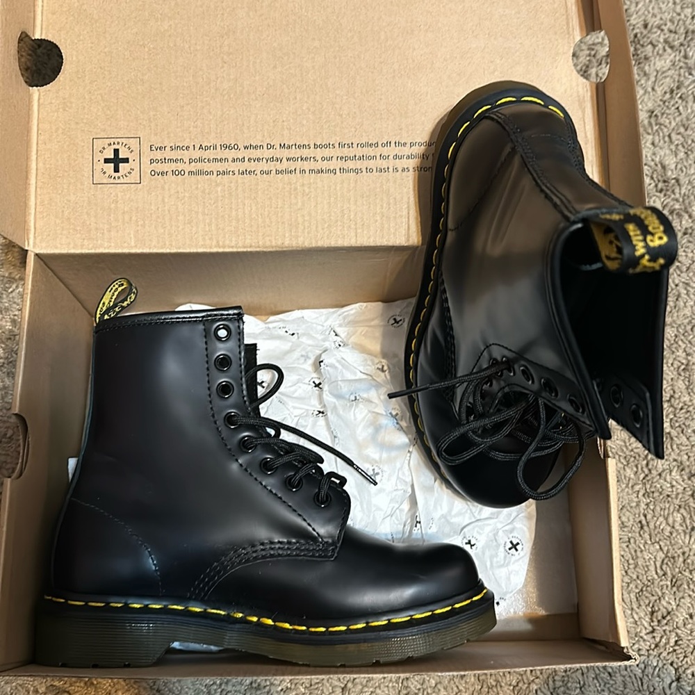 Dr martens 1460 w boots